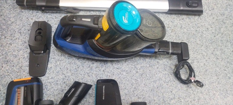 Дешиво Philips SpeedPro Aqua FC6718/01 с ломбарда
