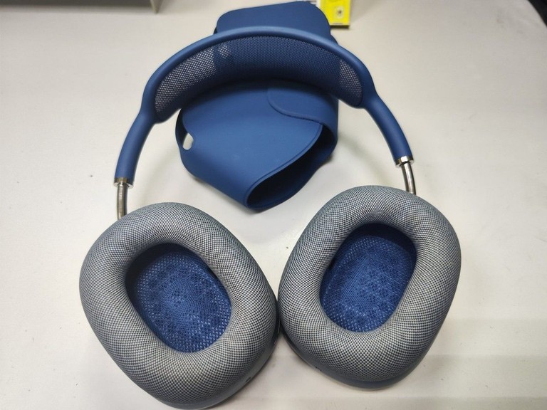 Купить Apple airpods max Б/У