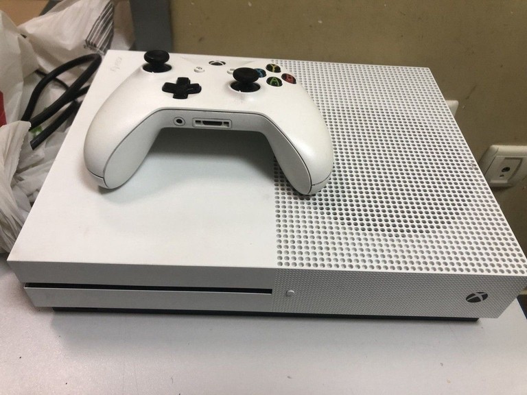 Microsoft Xbox One S 1TB Код:01-200999350. Зображення 5