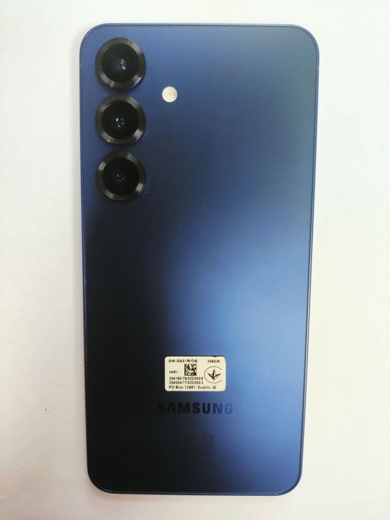 Дешево Samsung galaxy s25 12/256gb з ломбарду
