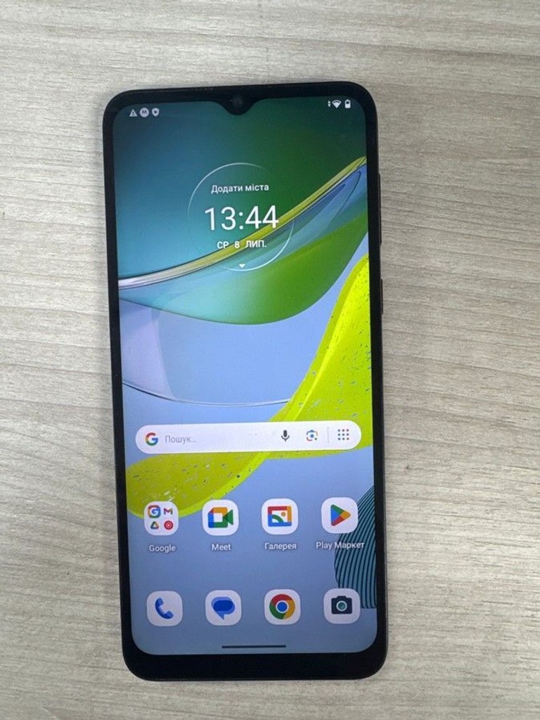 Купити Motorola moto e13 2/64gb Б/У