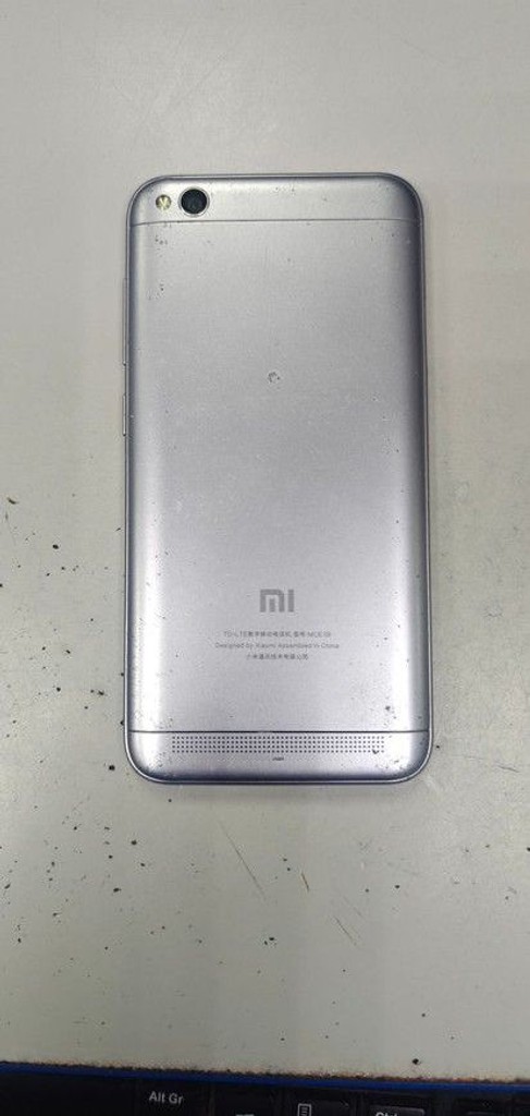 Дешиво Xiaomi Redmi 5A 2/16GB Gray с ломбарда