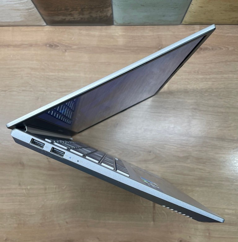 Дешево ASUS Vivobook Pro OLED K3400PH-KM131W з ломбарду
