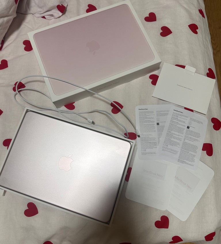 Купити MacBook Neo 13″ A18 Pro, 8/256 GB, Blush Б/У