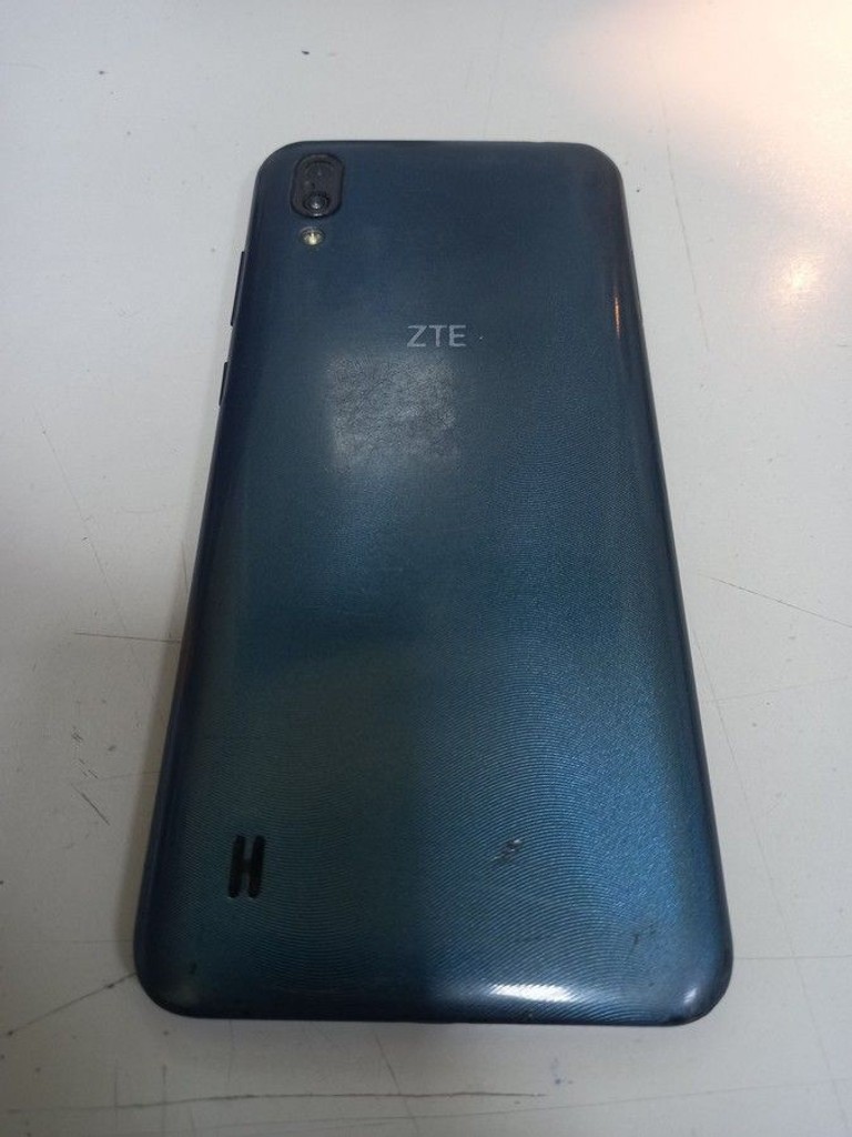Купити Zte Blade A5 2020 2/32GB Blue Б/У