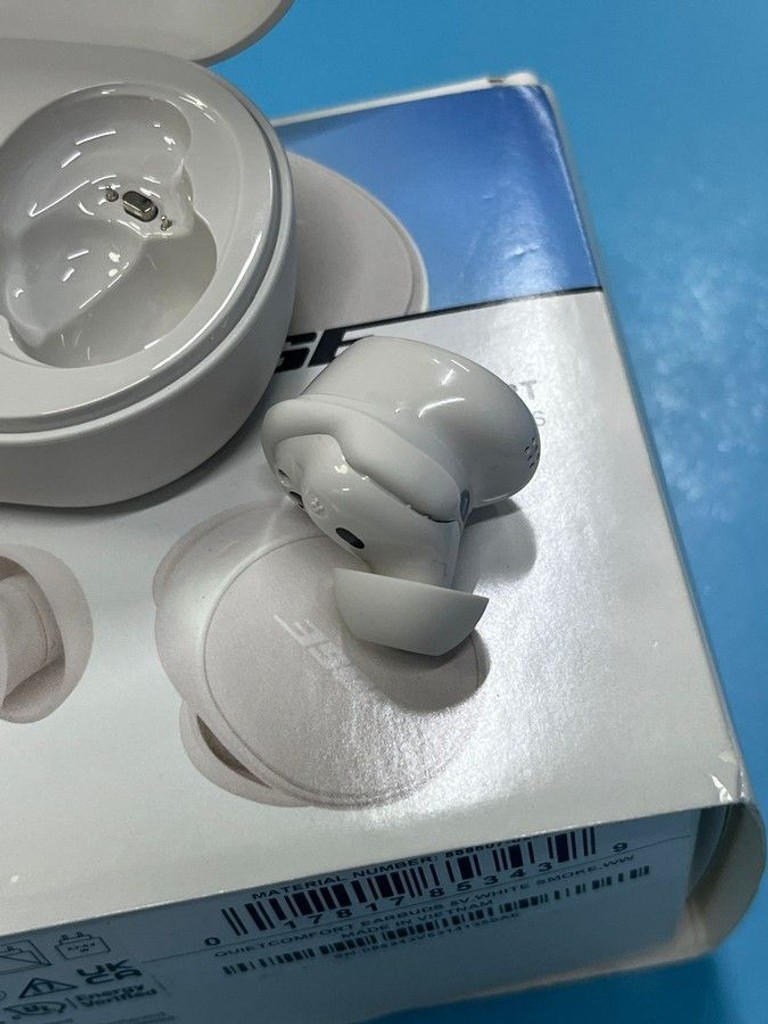 Дешево Bose quietcomfort earbuds з ломбарду
