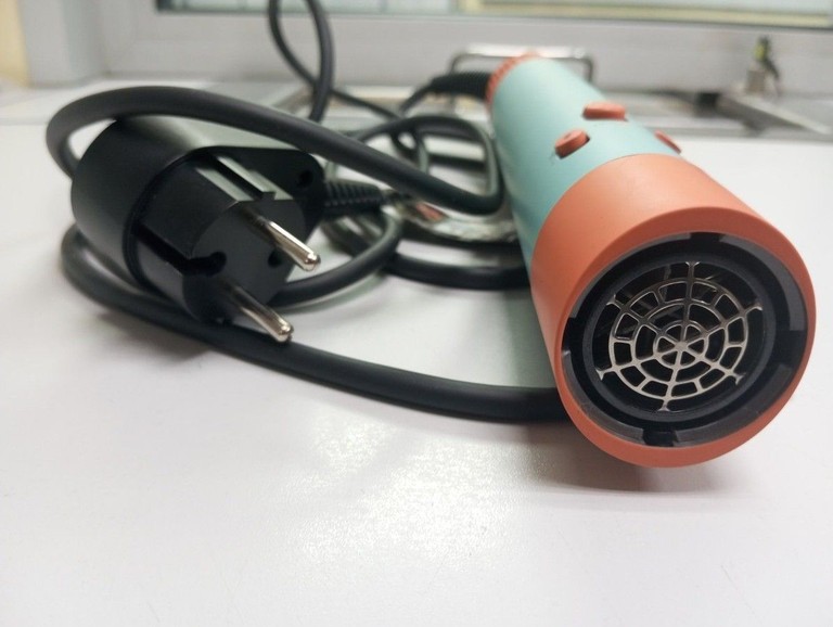 Оголошення Dyson hs08 airwrap i.d. long styler straight to wavy ceramic 533598-01 Б/У