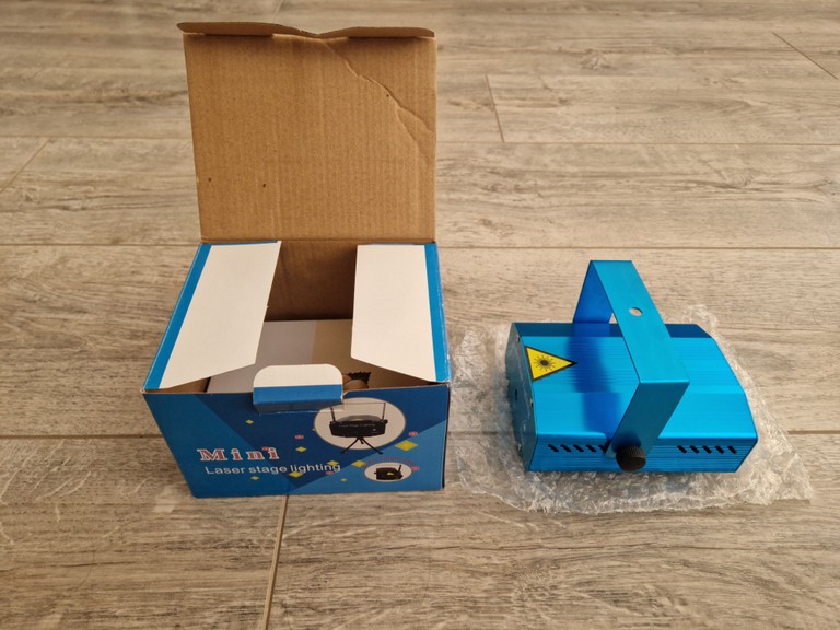 Дешиво Mini Laser Stage Lighting с ломбарда