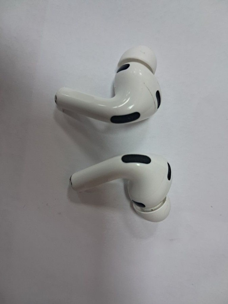 Дешево AirPods Pro 3 з ломбарду