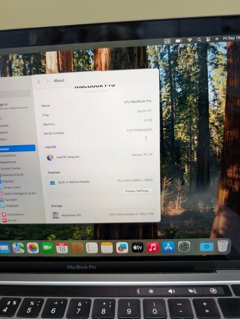 Розпродаж Apple a2338 macbook pro 13,3" m1 8-gpu/ ram8gb/ ssd256gb/ retina, truetone, touch bar, продавець Техноскарб