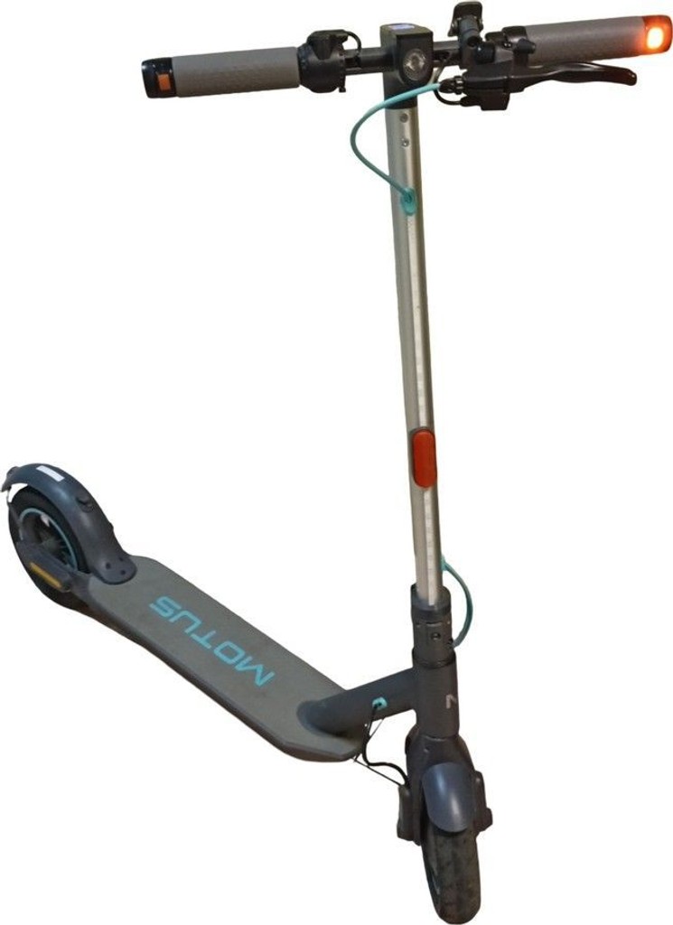 Дешиво Motus Scooty 10 Lite с ломбарда