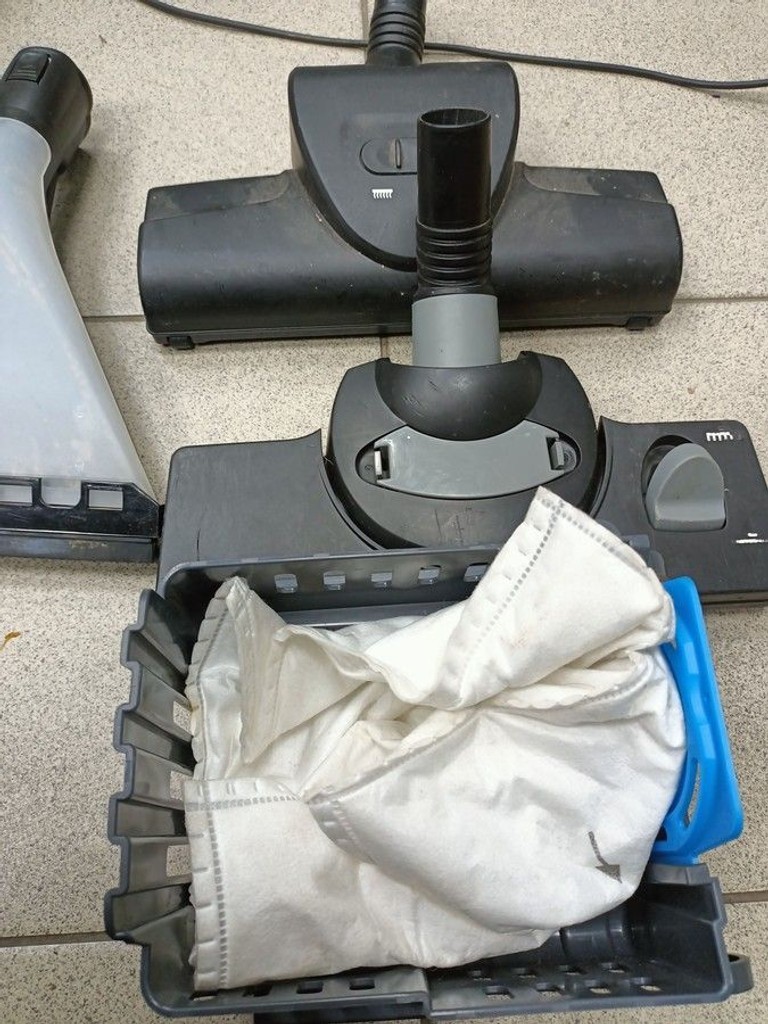 Bosch Serie 4 AquaWash&Clean BWD41740 Код:01-201169149. Зображення 9