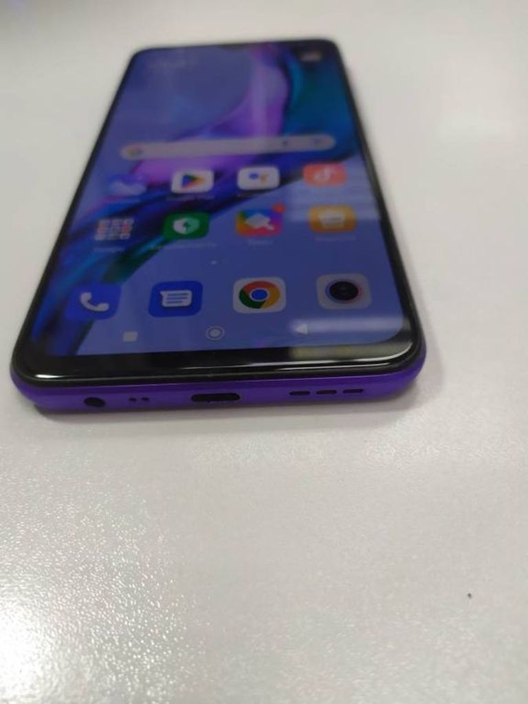 Дешиво Xiaomi Redmi 9 4/128GB Purple (no NFC) с ломбарда