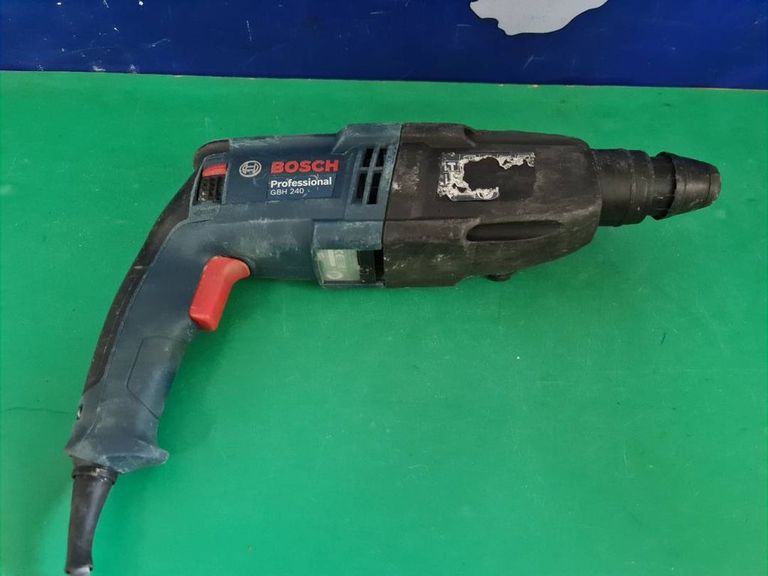 Оголошення Bosch gbh 240 790вт Б/У