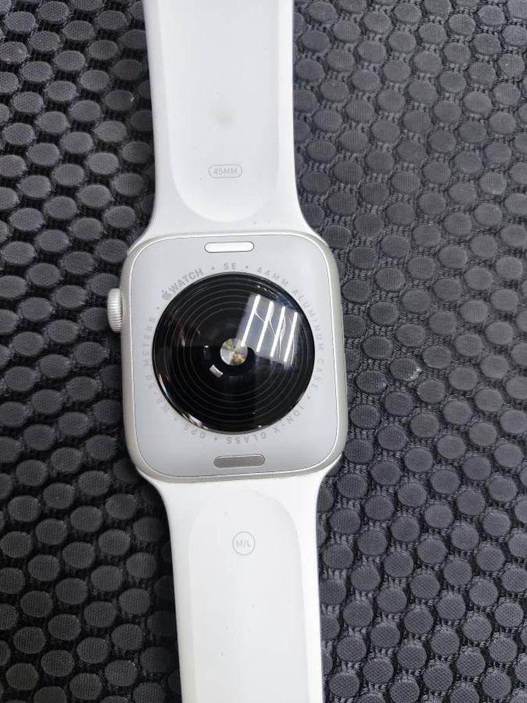 Apple watch se 2 gps 44mm aluminum case with sport