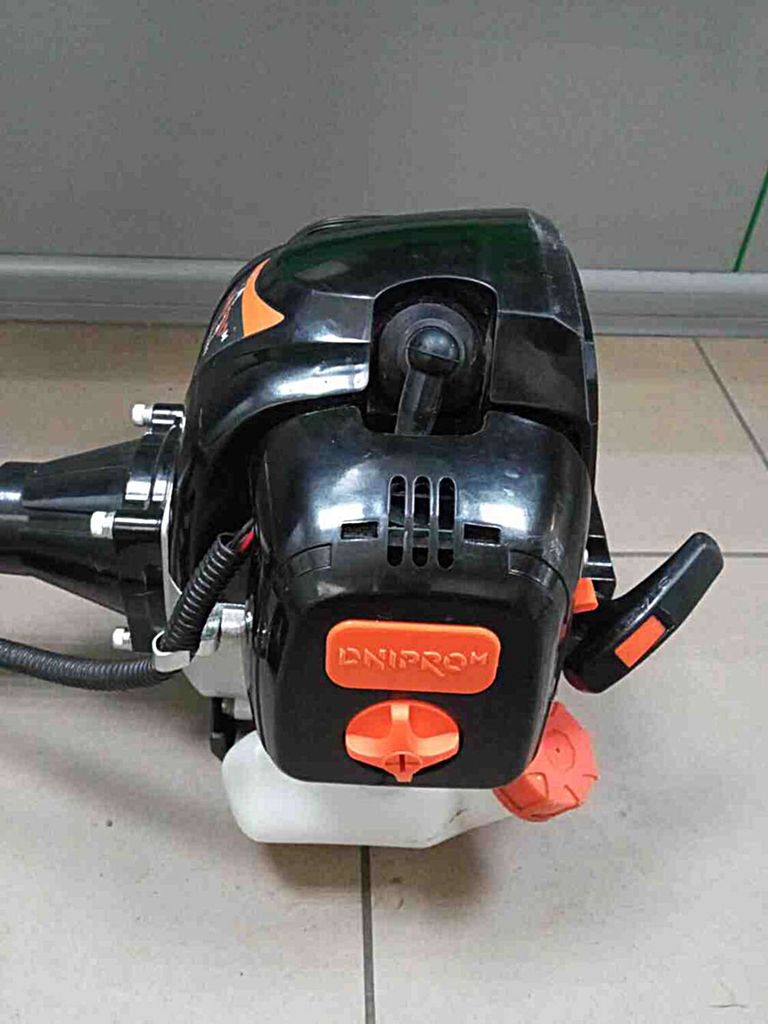 Оголошення Dnipro-m 52 (41385000) Б/У