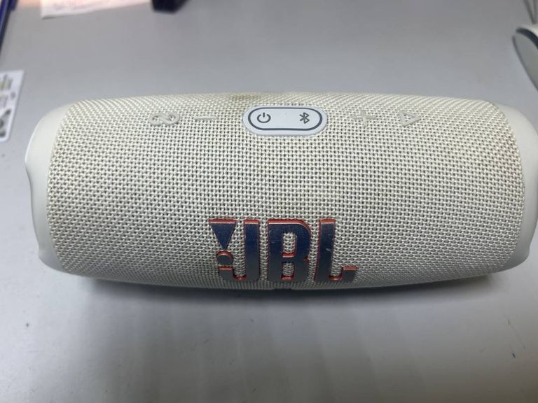 Купить Jbl charge 5 Б/У