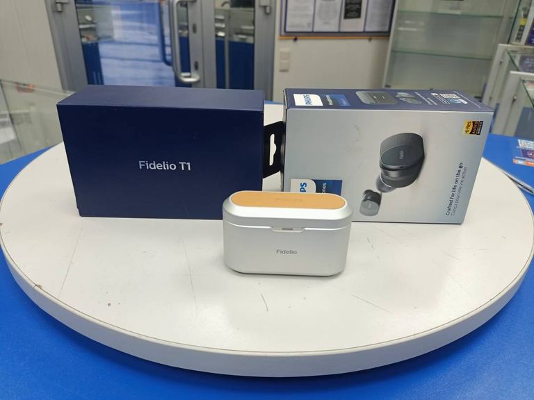 Купити Philips Fidelio T1 White (T1WT/00) Б/У