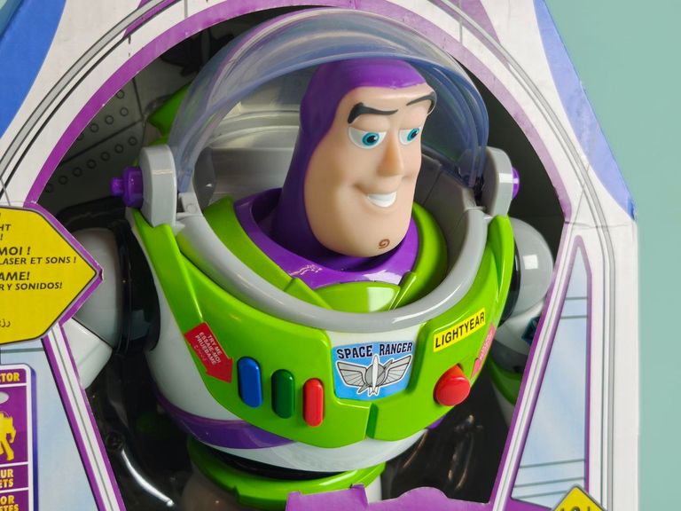 Объявление Інтерактивна іграшкова фігурка Базз Лайтер Disney Pixar Toy Story Buzz Lightyear. Нова.   Б/У