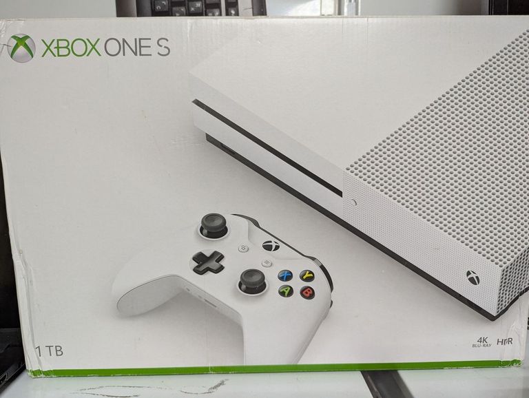 Розпродаж Microsoft Xbox One S 500GB, продавець Техноскарб