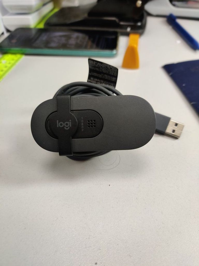 Дешево Logitech brio 100 full hd webcam з ломбарду