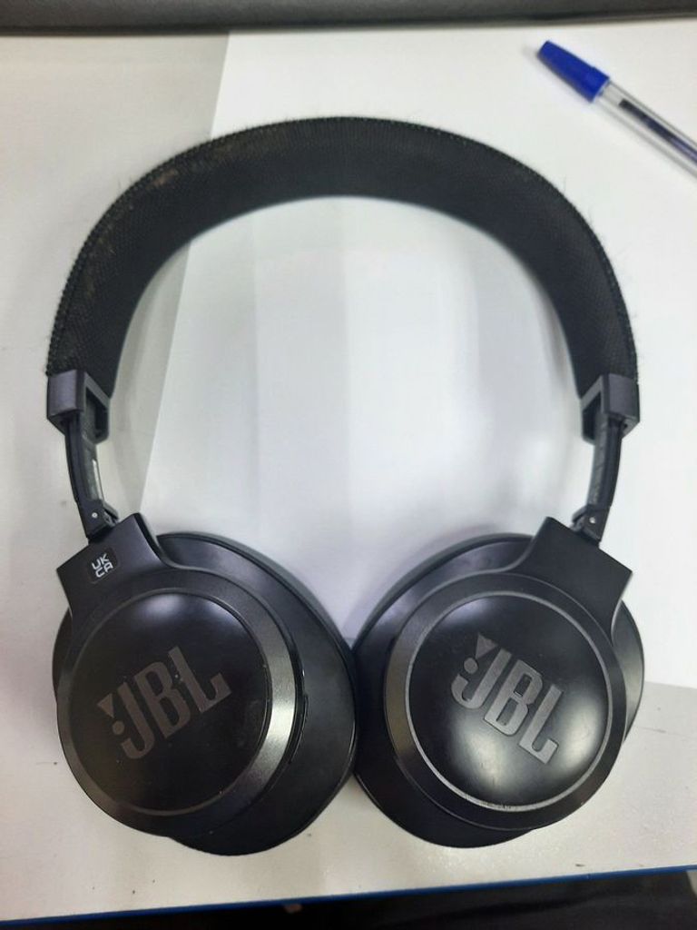 Дешиво Jbl live 660nc с ломбарда