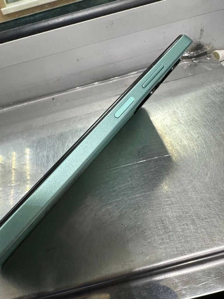 Дешиво Infinix smart 8 2/64gb с ломбарда