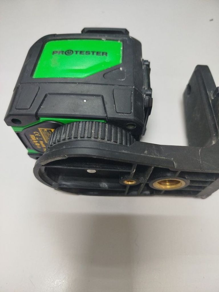 Дешево Protester LL305G з ломбарду