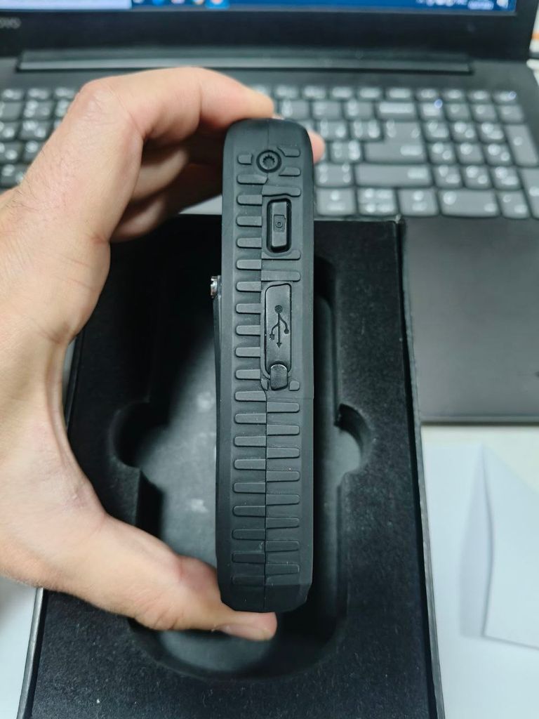 Захищений мобільний телефон Caterpillar CAT B25 Код:null. Зображення 4