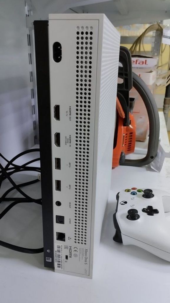 Розпродаж Microsoft Xbox One S 1TB, продавець Техноскарб