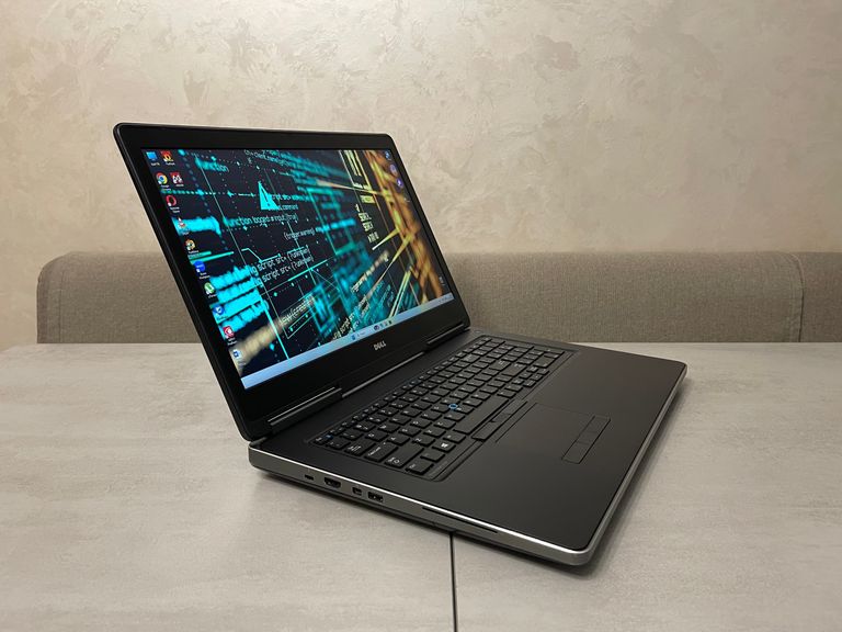 Дешиво Dell Precision 7720, 17,3" с ломбарда