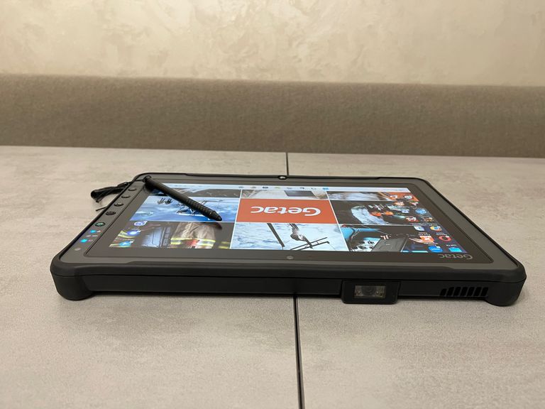 Getac F110 G3, 11.6", i7-6500U, 8GB, 256GB, 46 годин напрацювання Код:null. Изображение 4