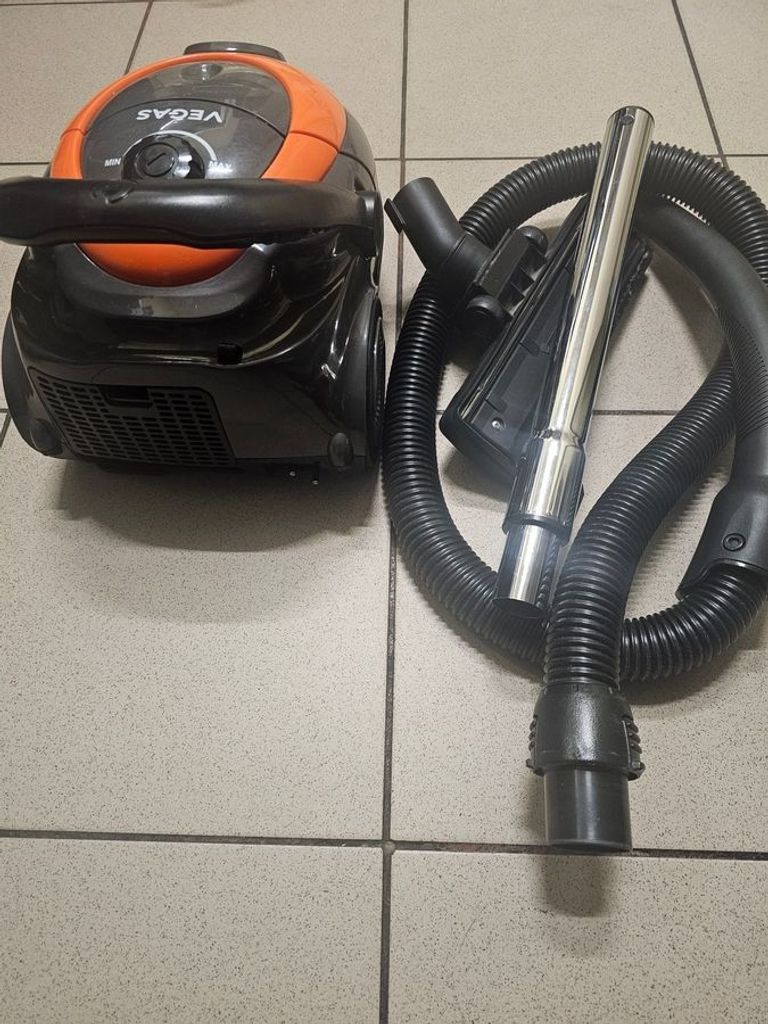 Оголошення Vegas vvc-8208or Б/У