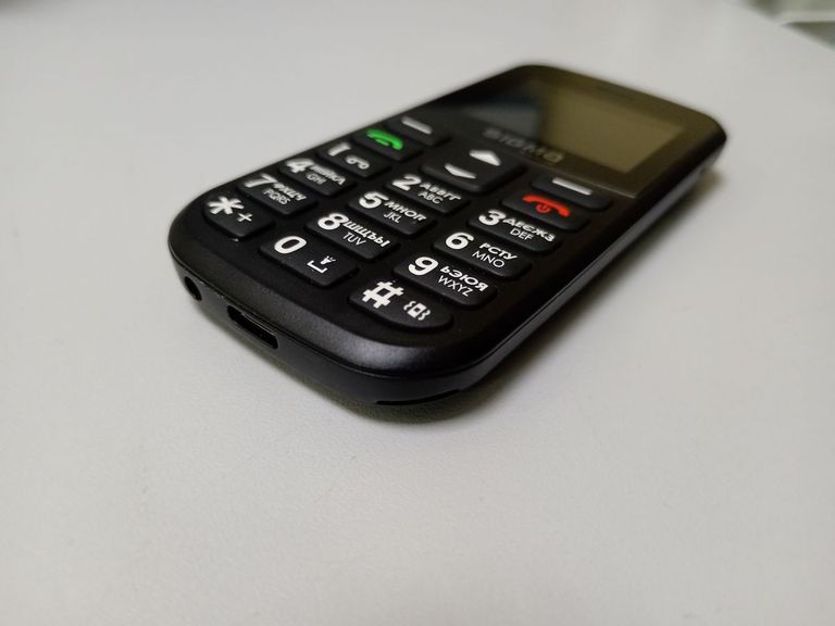 Розпродаж Sigma mobile Comfort 50 CF115 EASY Blue, продавець Техноскарб