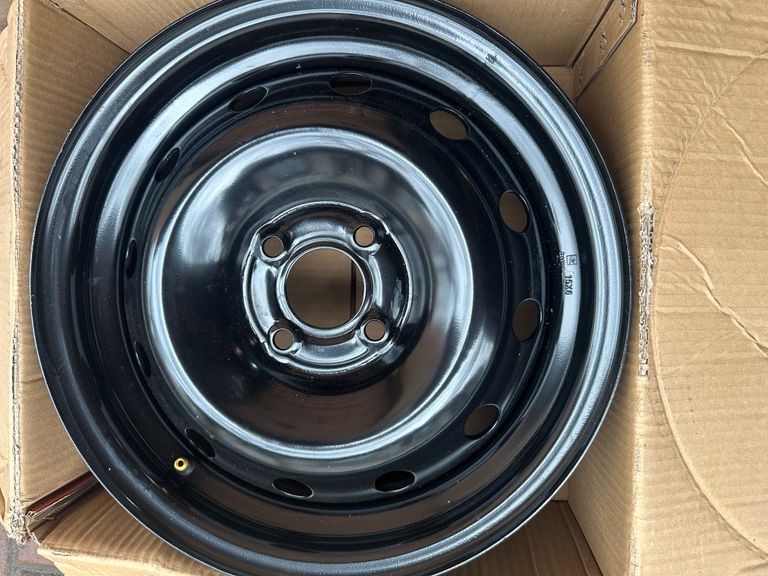ДК B W6 R15 PCD4x100 ET40 DIA60.1 сталеві Код:null. Изображение 4