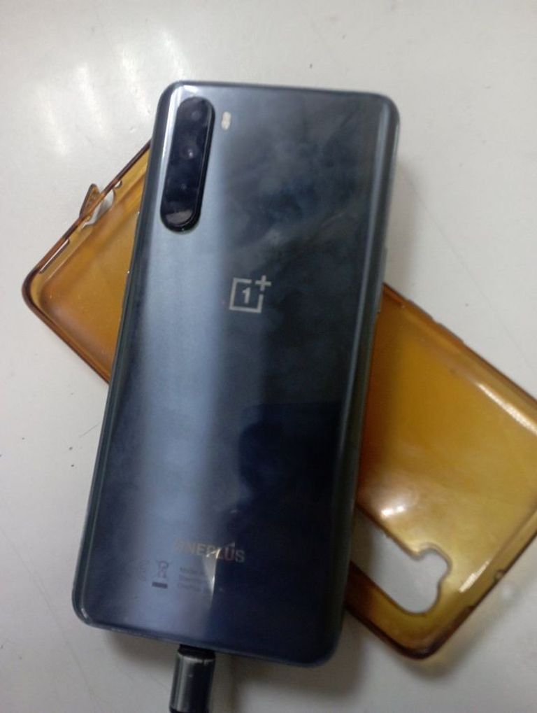 Дешево Oneplus nord 1 ac2003 8/128gb з ломбарду