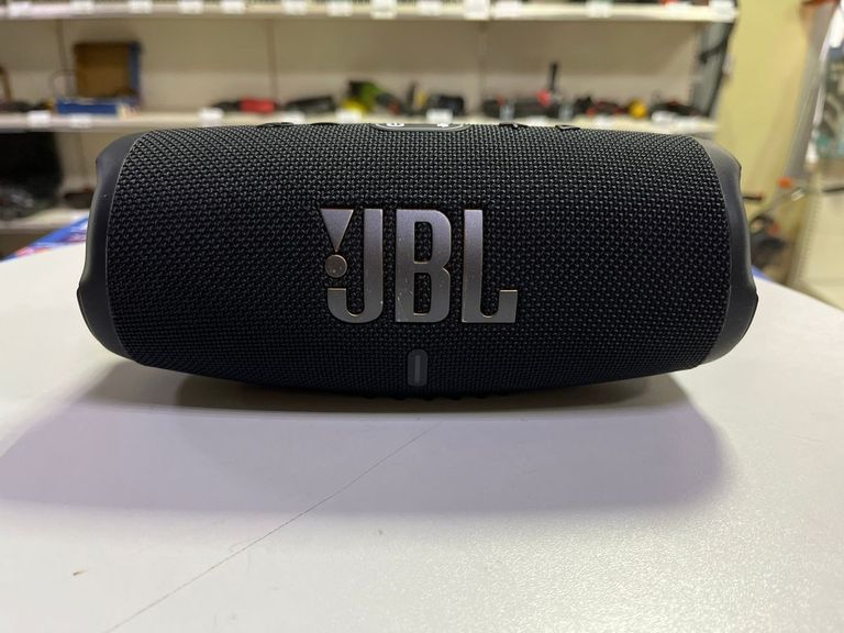 Купить Jbl Charge 5 Blue (JBLCHARGE5BLU) Б/У