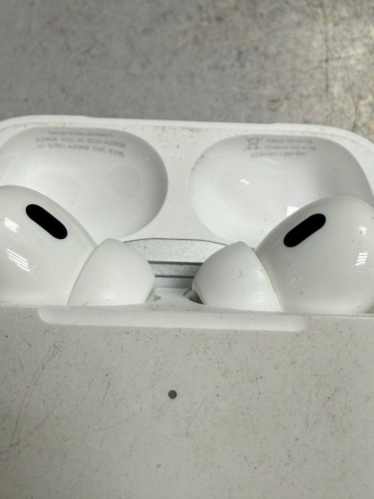 Объявление Apple AirPods Pro 2nd generation (MQD83) Б/У