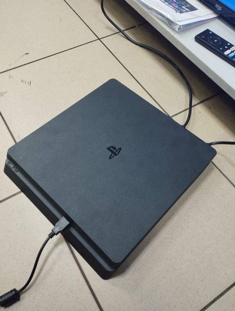 Оголошення Sony playstation 4 slim 1tb Б/У