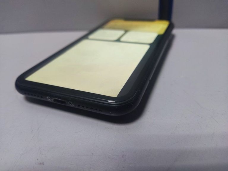 Apple iphone xr 64gb Код:01-200809109. Изображение 9