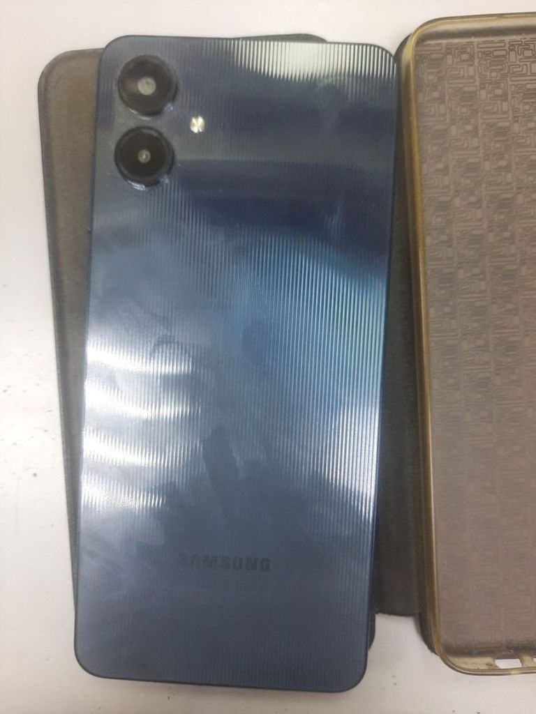 Купити Samsung galaxy a06 4/64gb Б/У
