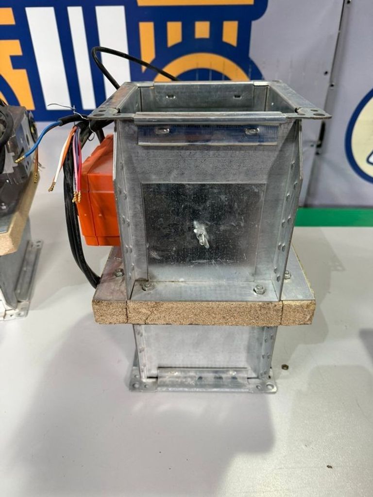 Купить Укрвент кп-1 150х150-230 Б/У