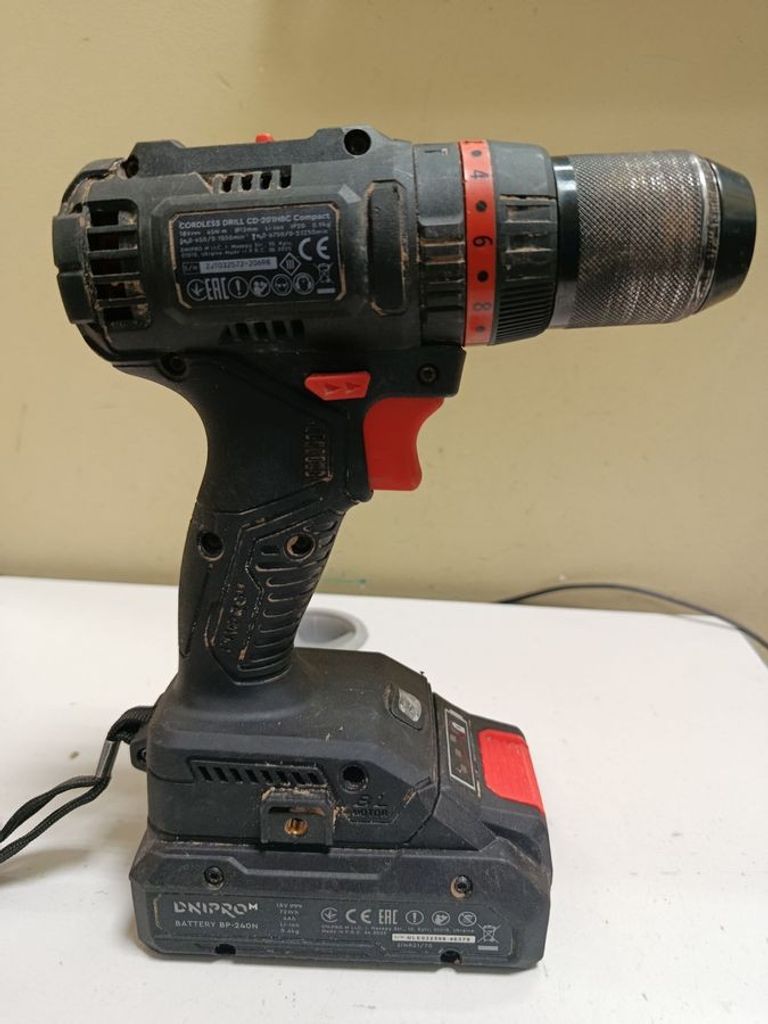 Дешево Dnipro-M cd-201hbc compact 1акб 4ah зп з ломбарду