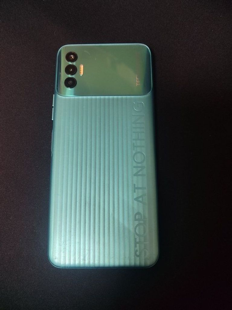 Дешиво Tecno spark 8p kg7n 4/64gb с ломбарда