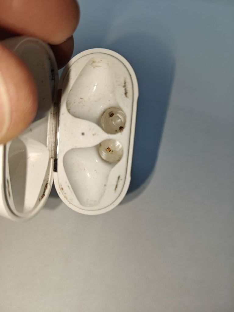 Apple airpods 2nd generation a1602, a2031, a2032 Код:01-200839111. Изображение 5
