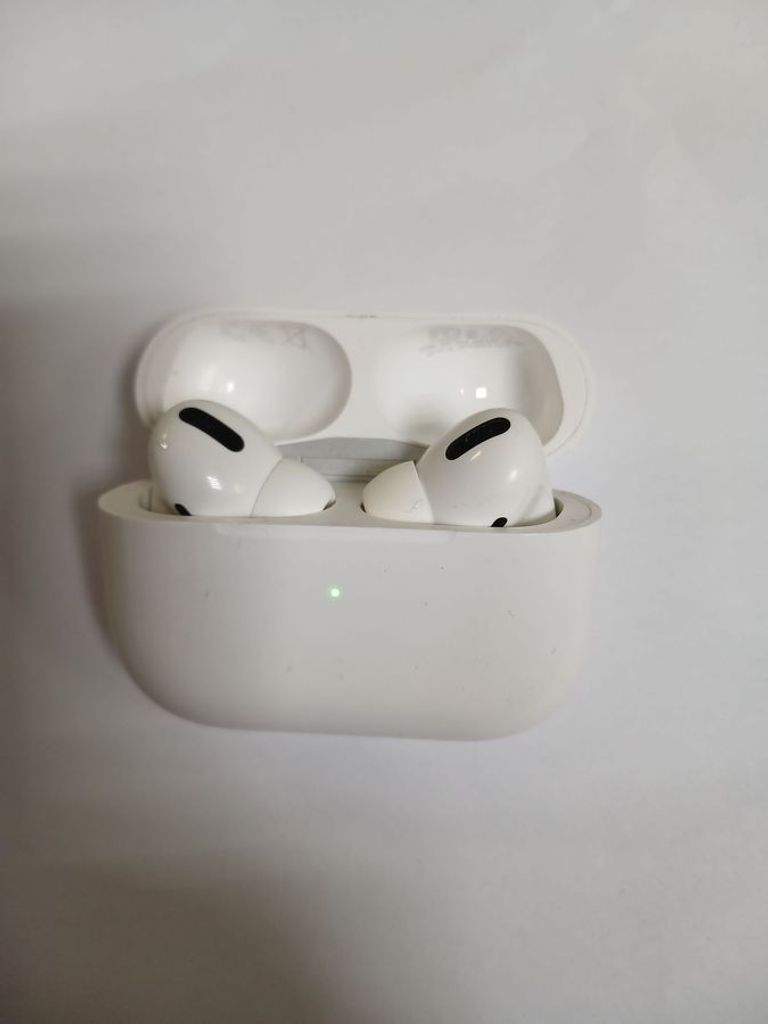 Купити Apple AirPods Pro (MWP22) Б/У