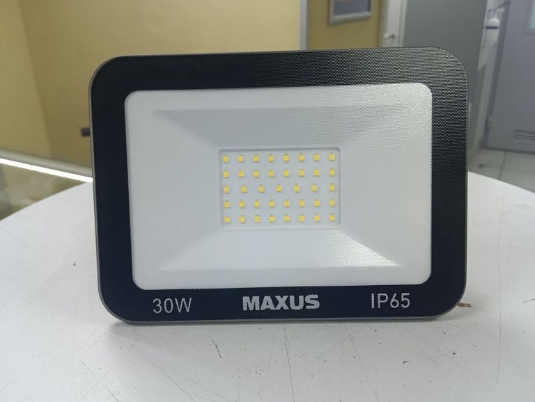 Оголошення Maxus 30w ip65 1-mfl-01-3050 Б/У