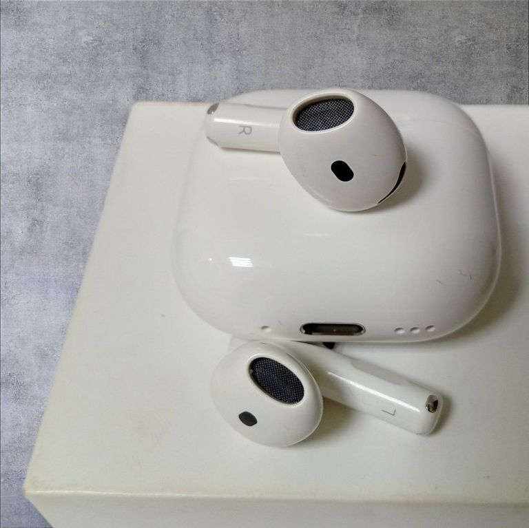 Apple airpods 4 with active noise cancellation Код:01-200855820. Зображення 6
