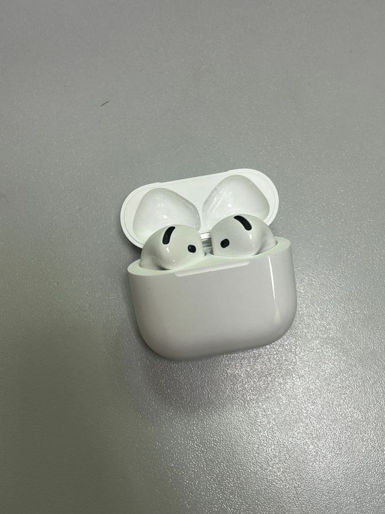 Купить Apple airpods 4 Б/У