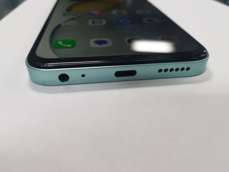 Дешево Tecno spark go 1 kl4 3/64gb з ломбарду